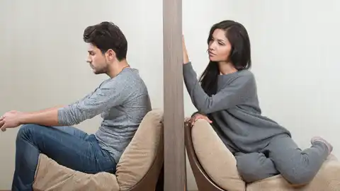 فاصله‌گیری عاطفی و کاهش ارتباط زوجین